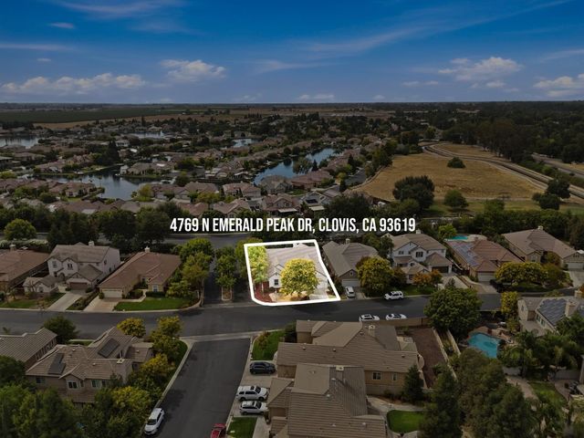 4769 N Emerald Peak Drive, Clovis, CA 93619