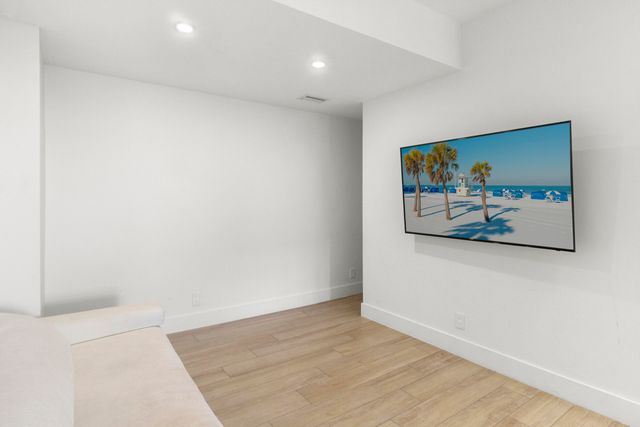 1865 S OCEAN Drive 21c, Hallandale Beach, FL 33009