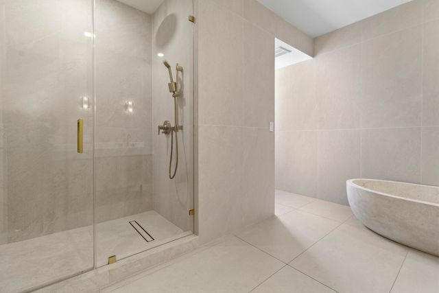 1865 S OCEAN Drive 21c, Hallandale Beach, FL 33009