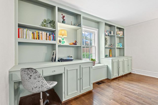 425 W Belden Street, Sherman, TX 75092