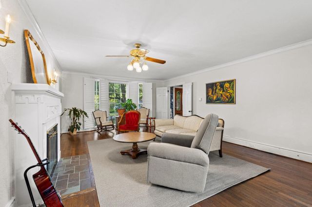 425 W Belden Street, Sherman, TX 75092