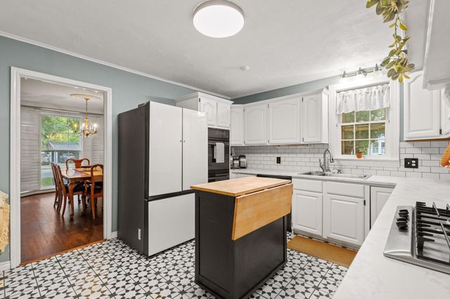 425 W Belden Street, Sherman, TX 75092