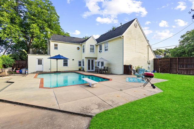 425 W Belden Street, Sherman, TX 75092