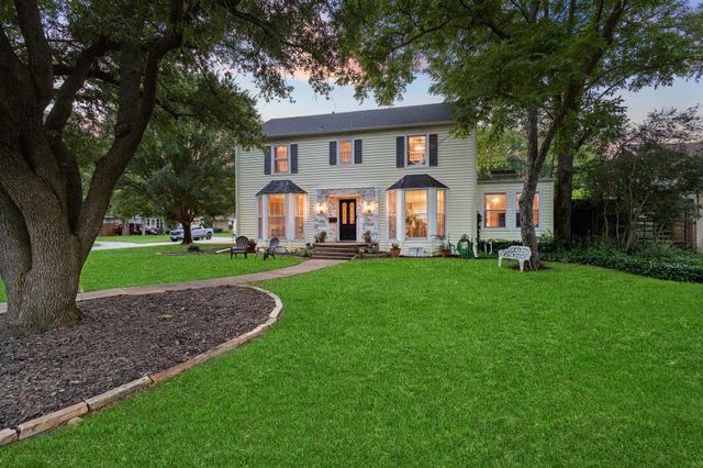 425 W Belden Street, Sherman, TX 75092