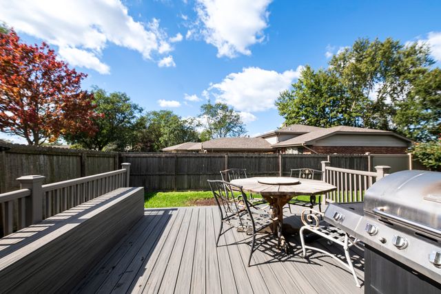 16632 Leslie Drive, Orland Hills, IL 60487