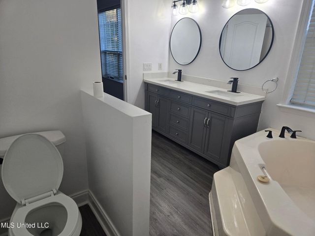 1514 Ellis Drive, Pass Christian, MS 39571