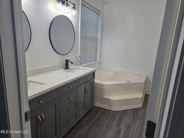 1514 Ellis Drive, Pass Christian, MS 39571