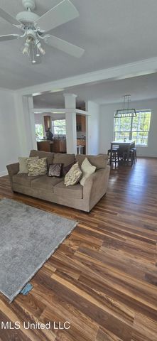 1514 Ellis Drive, Pass Christian, MS 39571