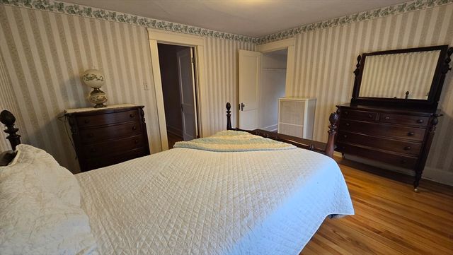 21 Arbutus Road, Worcester, MA 01606