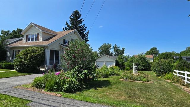 21 Arbutus Road, Worcester, MA 01606