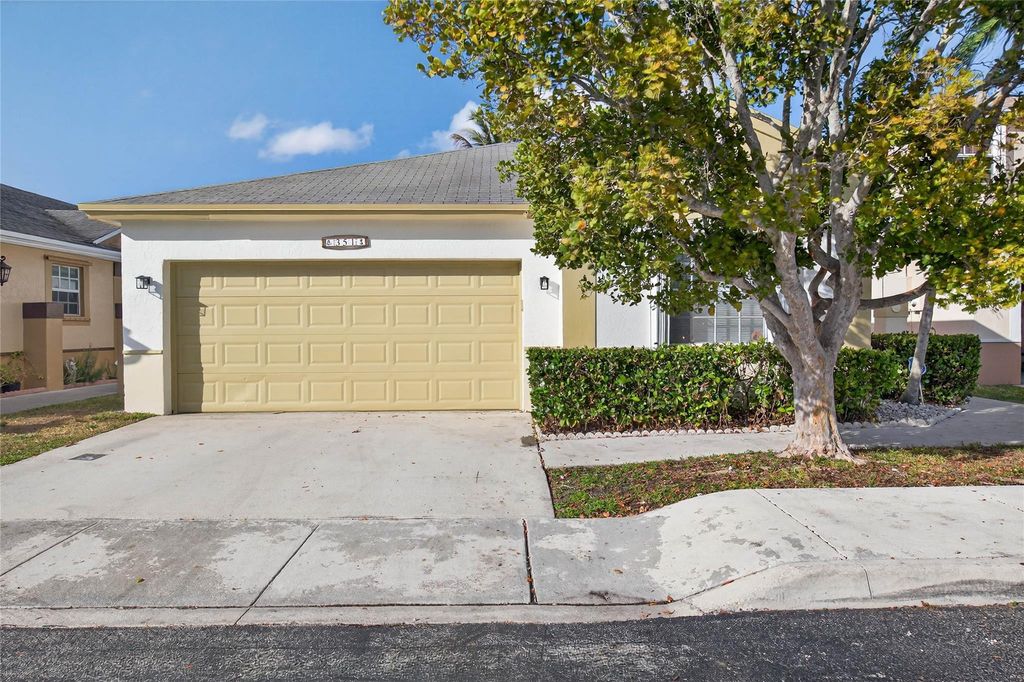 351 E Riverbend Drive, Sunrise, FL 33326