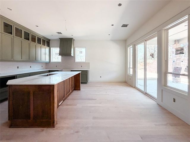 1216 Statehood Street, Edmond, OK 73034