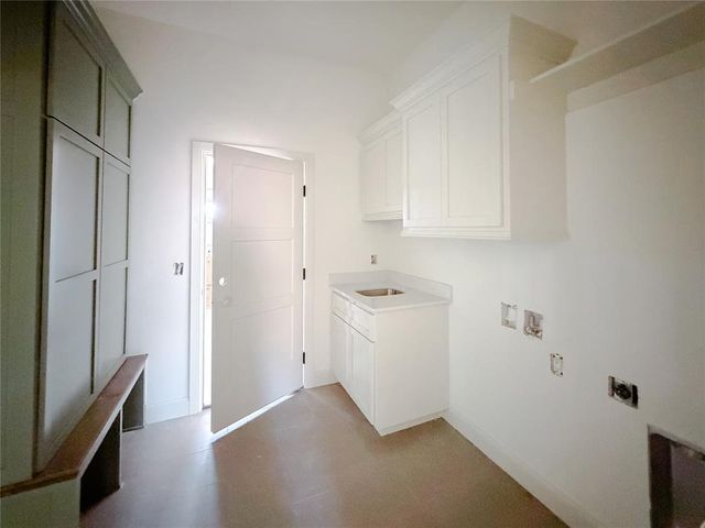 1216 Statehood Street, Edmond, OK 73034