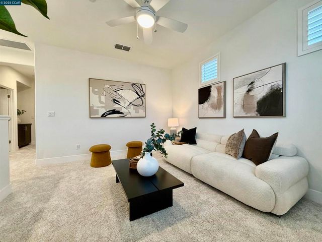 2209 Sunny Island Ct, Modesto, CA 95355