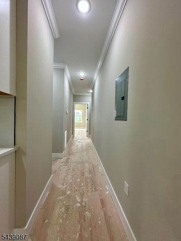 670 Summer St, Elizabeth City, NJ 07202