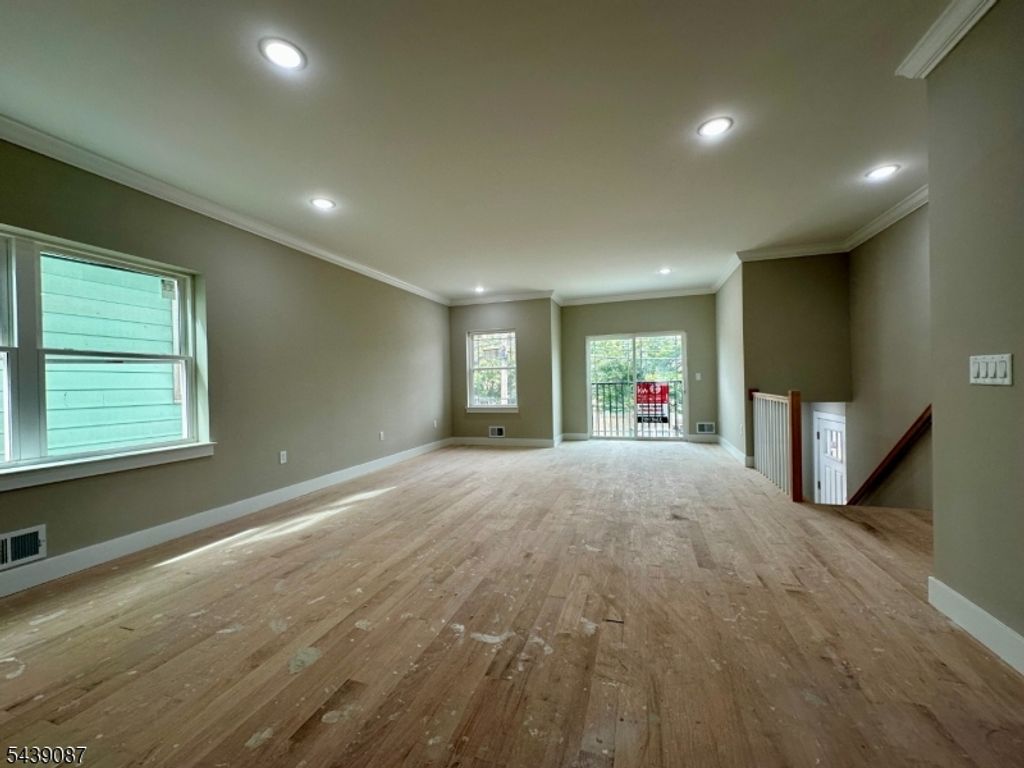 670 Summer St, Elizabeth City, NJ 07202 — photo 4