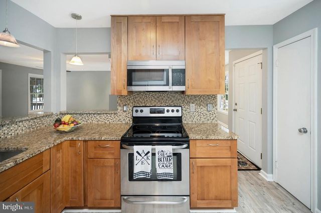 217 WASHINGTON ST, Locust Grove, VA 22508