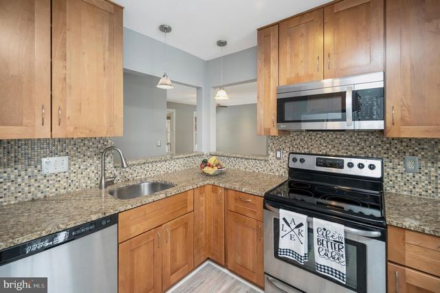 217 WASHINGTON ST, Locust Grove, VA 22508