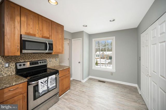 217 WASHINGTON ST, Locust Grove, VA 22508