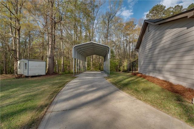 592 Linda Lane, Powder Springs, GA 30127