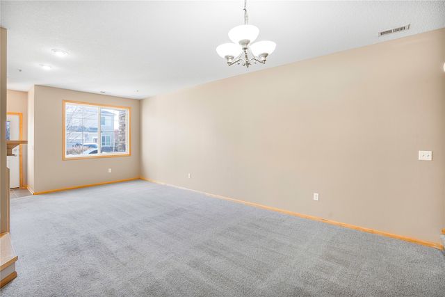 560 85th Street, West Des Moines, IA 50266