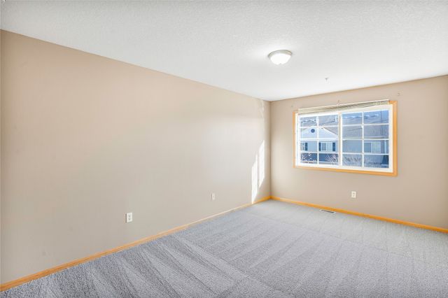 560 85th Street, West Des Moines, IA 50266