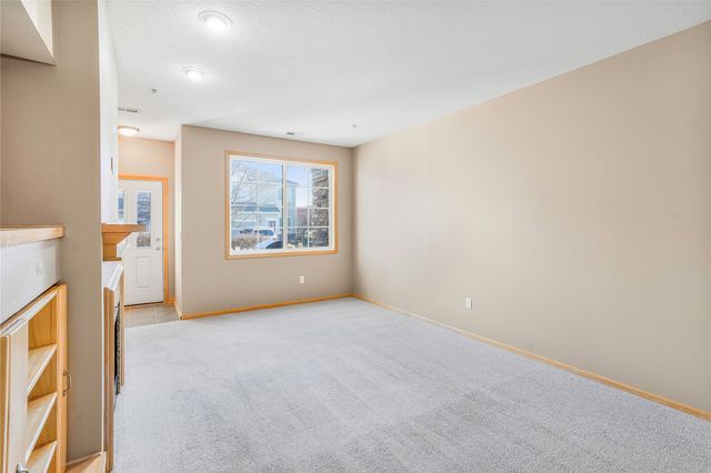 560 85th Street, West Des Moines, IA 50266