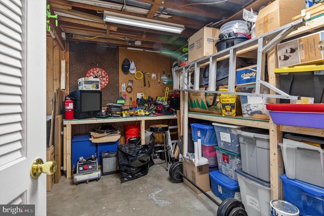 1851 FOXDALE CT, Crofton, MD 21114