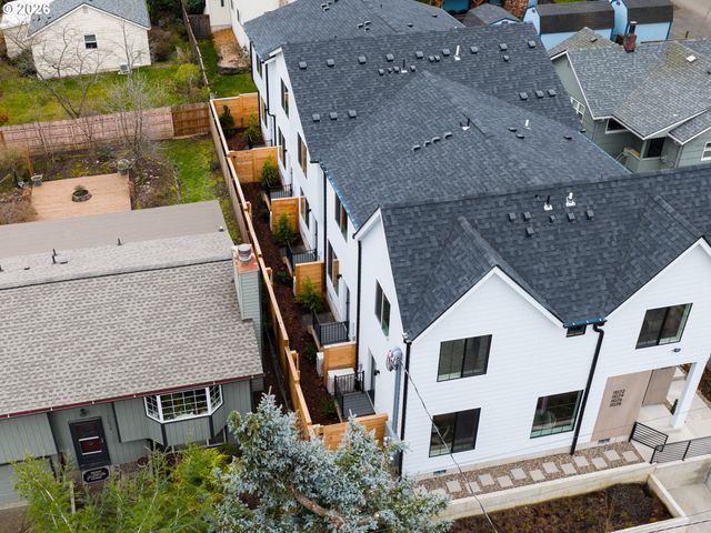 11078 Sw 61st Ave 5, Portland, OR 97219