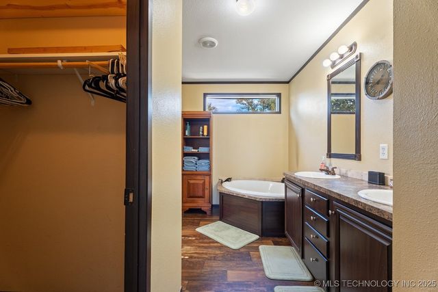 38019 S 4417 Road, Big Cabin, OK 74332