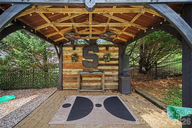 218 Crimson Orchard Drive, Mooresville, NC 28115