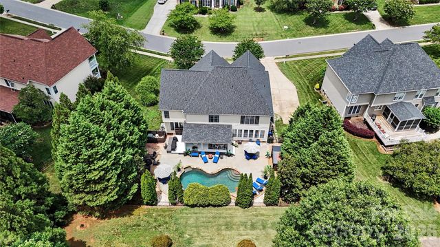218 Crimson Orchard Drive, Mooresville, NC 28115
