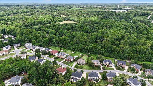 218 Crimson Orchard Drive, Mooresville, NC 28115
