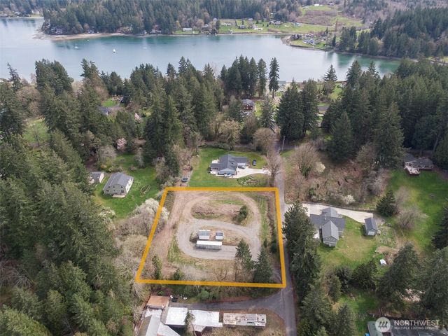 17227 4th Avenue NW, Lakebay, WA 98349