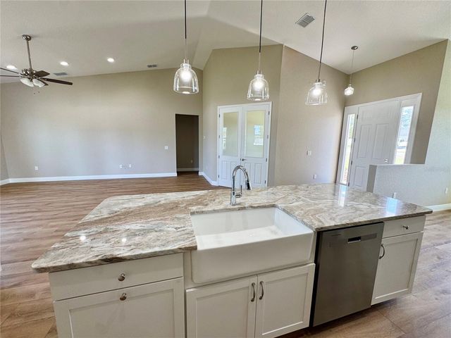 9898 SW 38TH AVENUE, Ocala, FL 34476