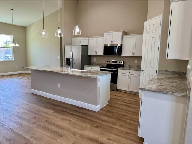 9898 SW 38TH AVENUE, Ocala, FL 34476