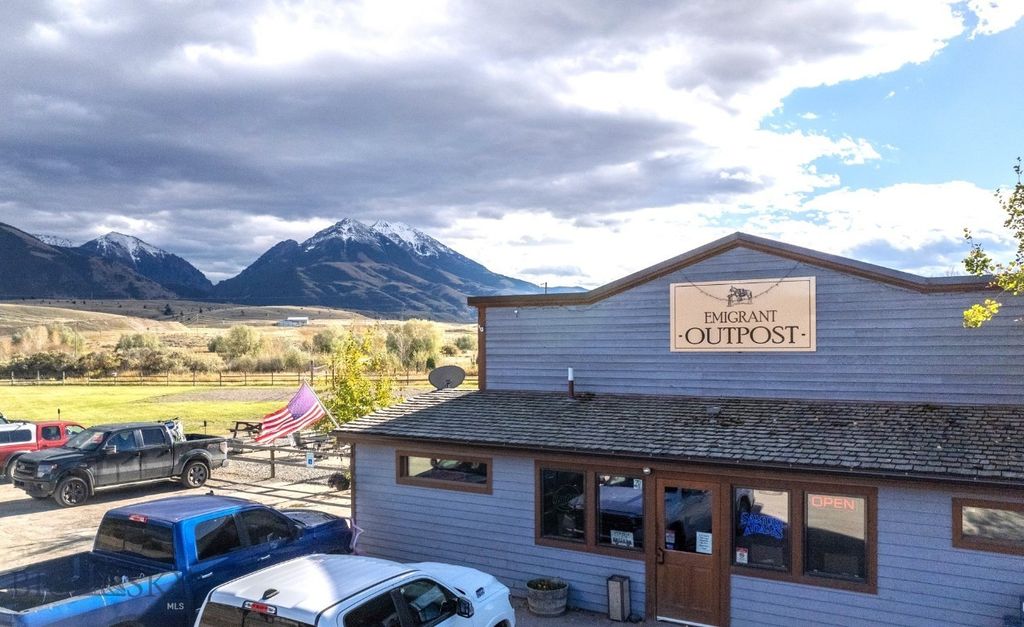 70 Murphy Lane, Emigrant, MT 59065 photo 3