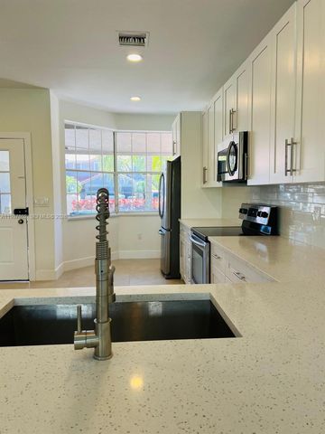 20951 Via Oleander C, Boca Raton, FL 33428