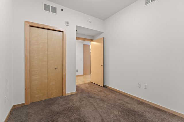 740 Portland Avenue 1109, Minneapolis, MN 55415