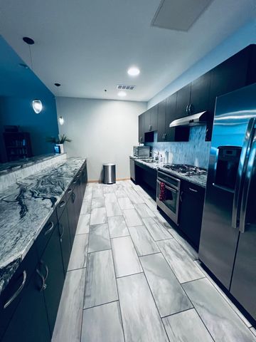 740 Portland Avenue 1109, Minneapolis, MN 55415