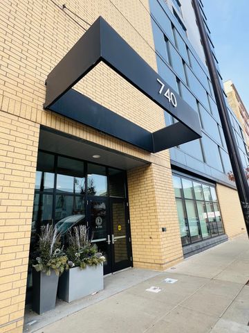740 Portland Avenue 1109, Minneapolis, MN 55415