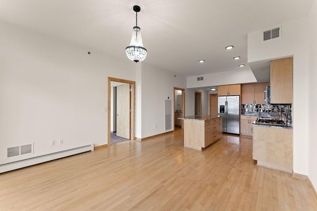 740 Portland Avenue 1109, Minneapolis, MN 55415