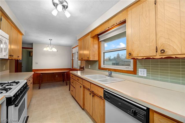 1820 W 36th Street, Lorain, OH 44053