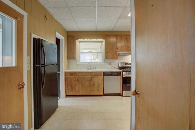230 W SECOND STREET, Waynesboro, PA 17268
