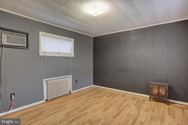 230 W SECOND STREET, Waynesboro, PA 17268