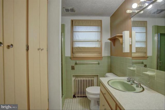 230 W SECOND STREET, Waynesboro, PA 17268