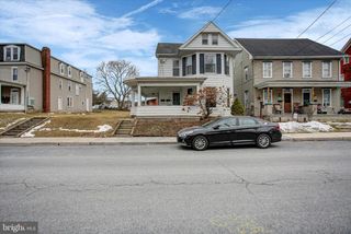 230 W SECOND STREET, Waynesboro, PA 17268
