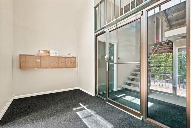 59 School St B18, Northborough, MA 01532