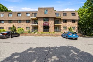 59 School St B18, Northborough, MA 01532