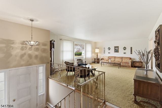 12 Dorchester Ave, Cranford Twp., NJ 07016